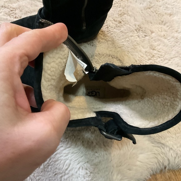 UGG Chaney Black Suede Size 8 Moto Boots Side Buckle Inside Zip - Picture 7 of 10